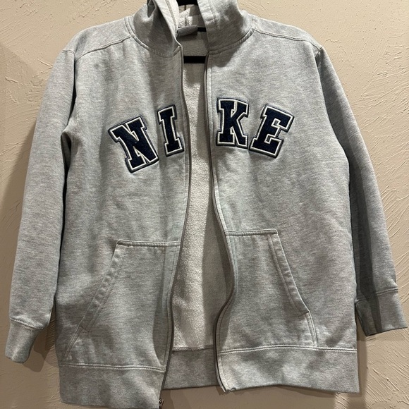 Nike youth large 14/16 zip up jacket with hood - Picture 2 of 4